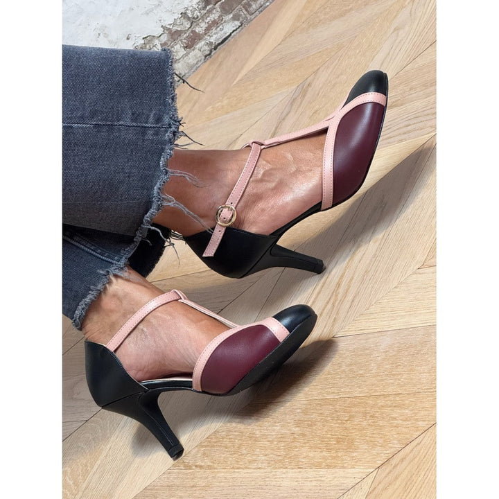 Lucia Retro T Bar Hakken