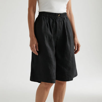 Nina Luchtige Short